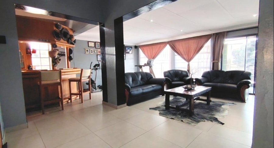 7 Bedroom Property for Sale in Deneysville Free State